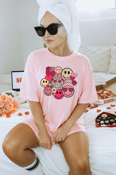 Valentines Smiley Faces Unisex Graphic Tee